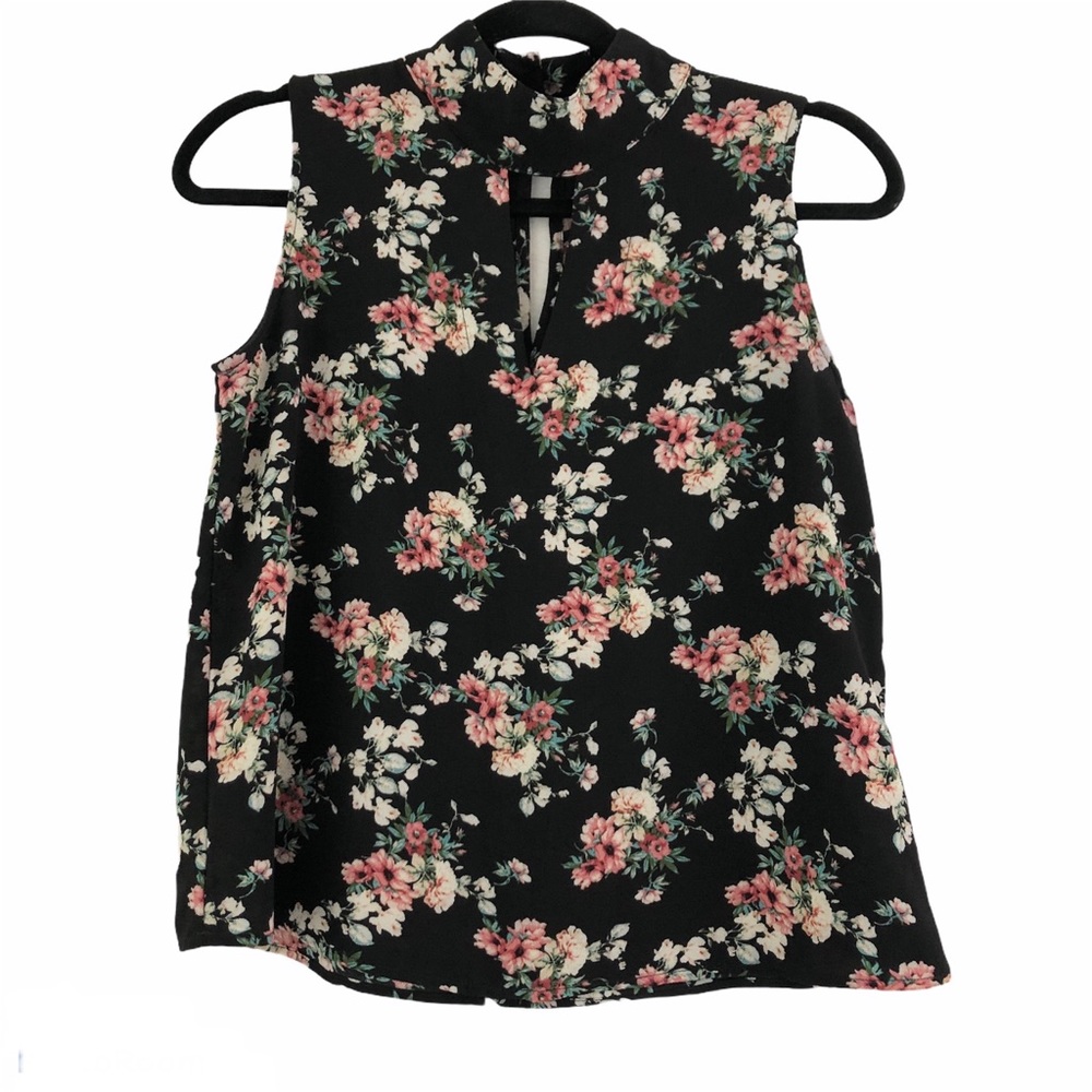 Paper Crane Sleeveless Mock Neck Top w Keyhole